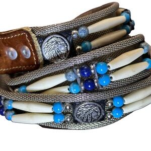 VINTAGE SILVER TONE MESH BELT W/BLUE & WHITE BEADS & INDIAN HEAD EMBELLISHMENTS